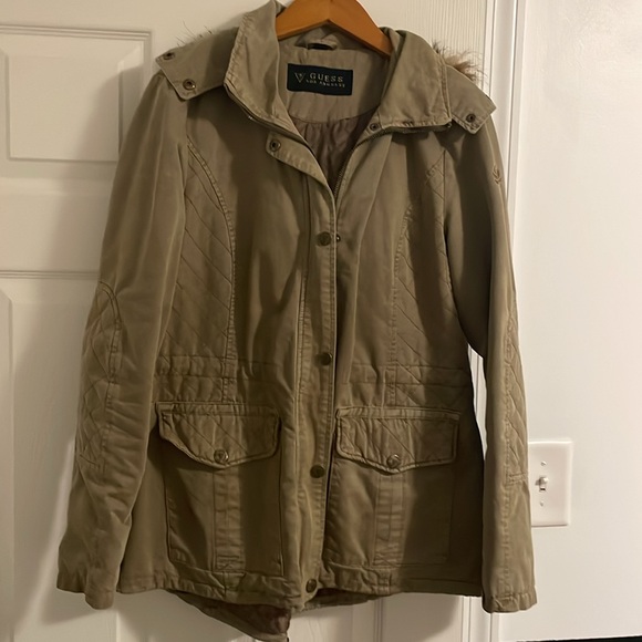 Guess women’s midweight cargo jacket with hood - Picture 2 of 8